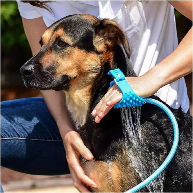 Pet Bath Brush And Sprinkler Tool