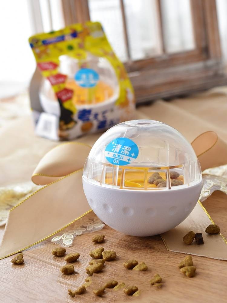 Interactive Dog Puzzle Treat Ball Food Dispenser Toy