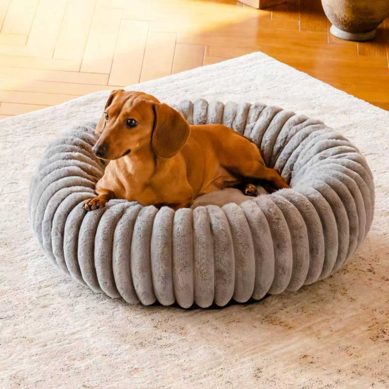 High-Density Vertical Stripe Plush Round Bed For Pets Winter Use