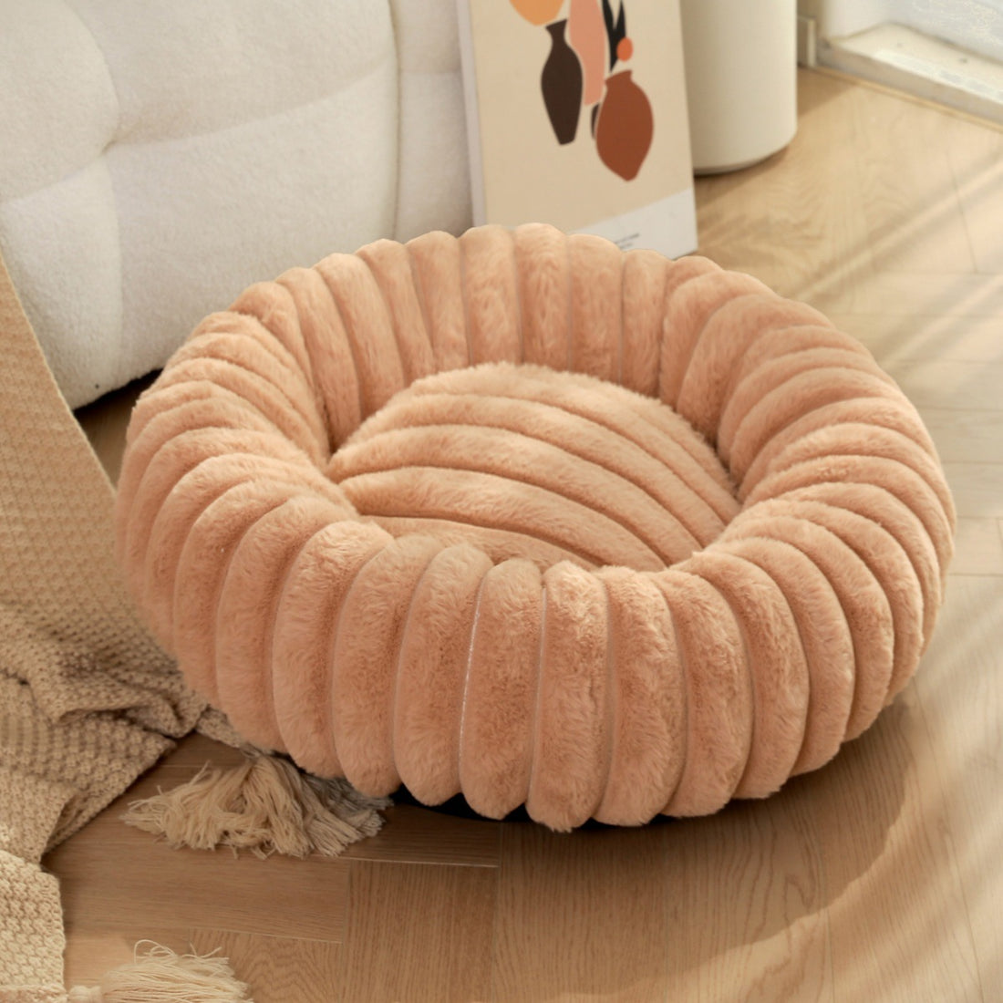 High-Density Plush Round Bed For Pets Winter Use
