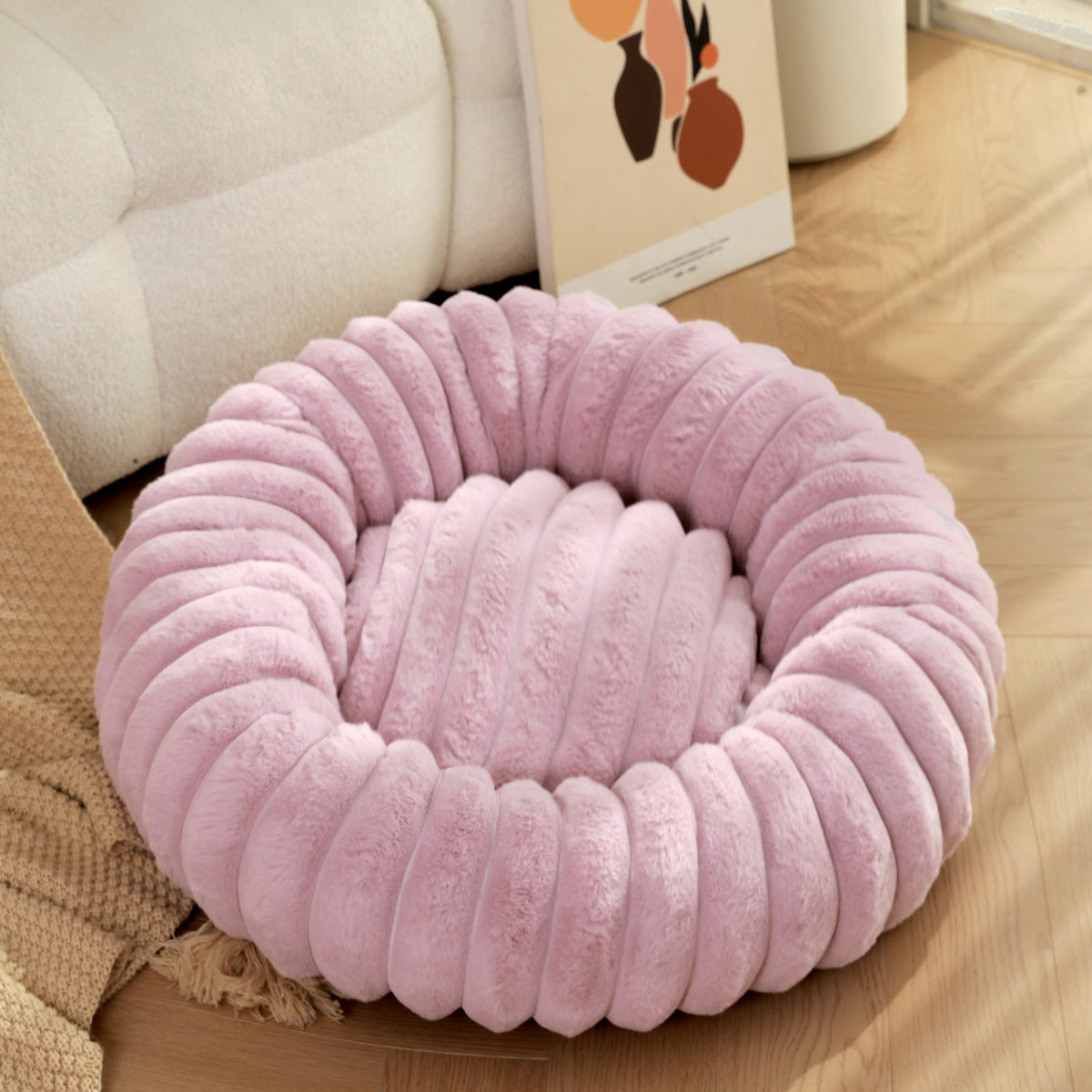 High-Density Plush Round Bed For Pets Winter Use