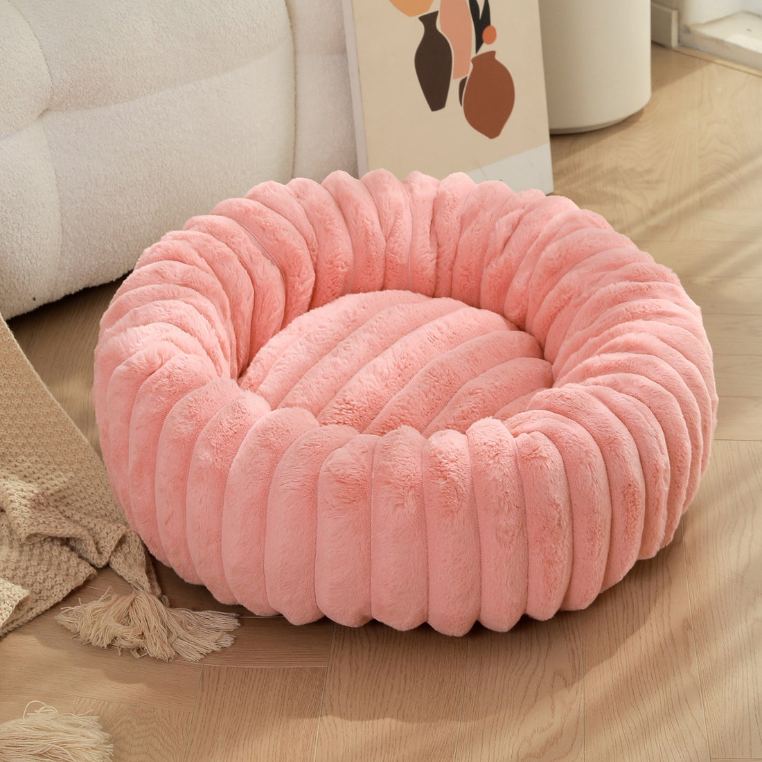 High-Density Plush Round Bed For Pets Winter Use