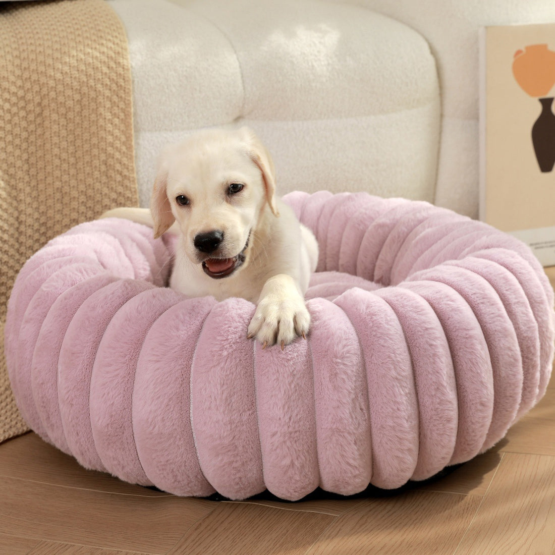 High-Density Plush Round Bed For Pets Winter Use